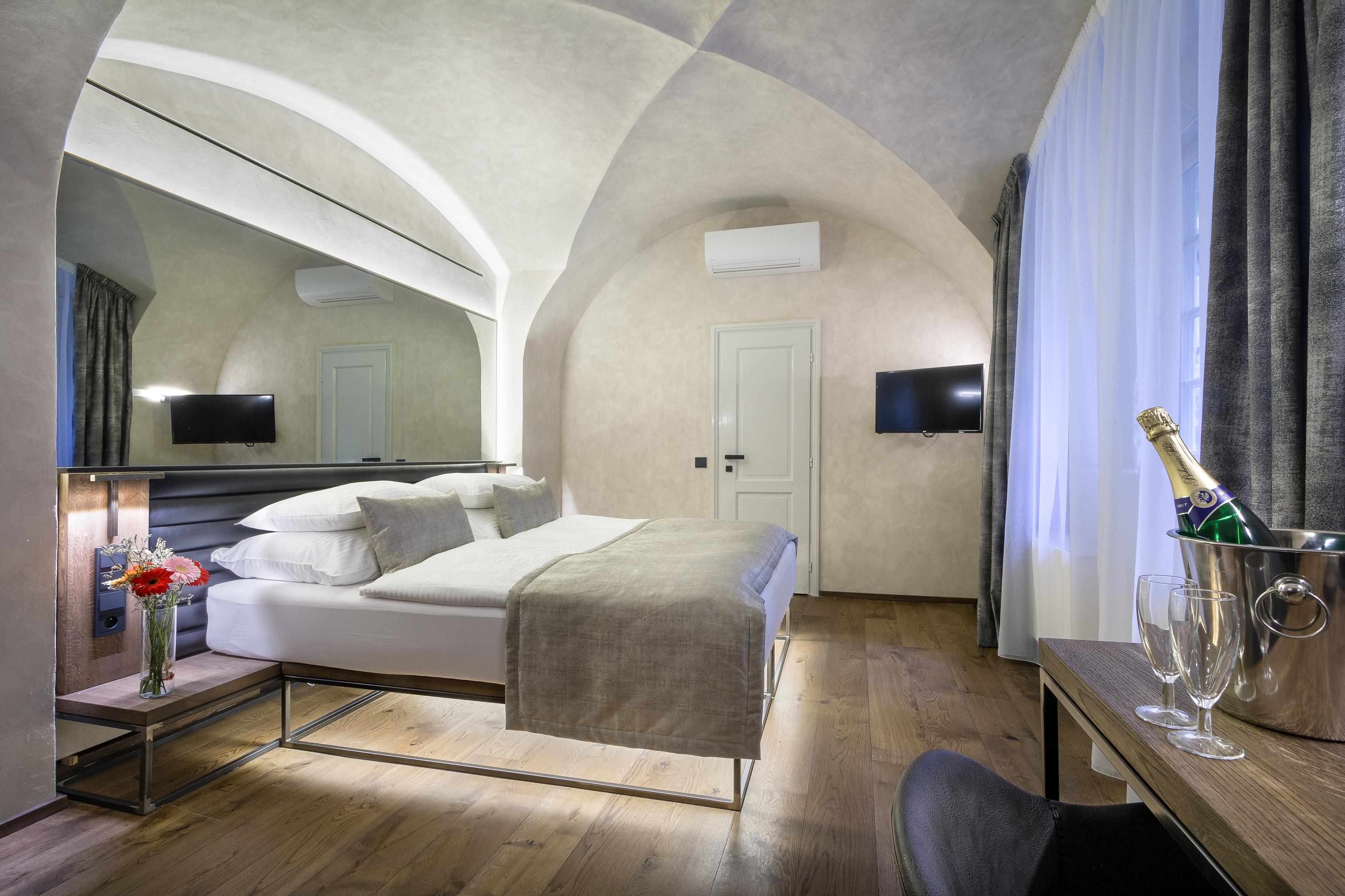 Hotel Waldstein Πράγα Εξωτερικό φωτογραφία