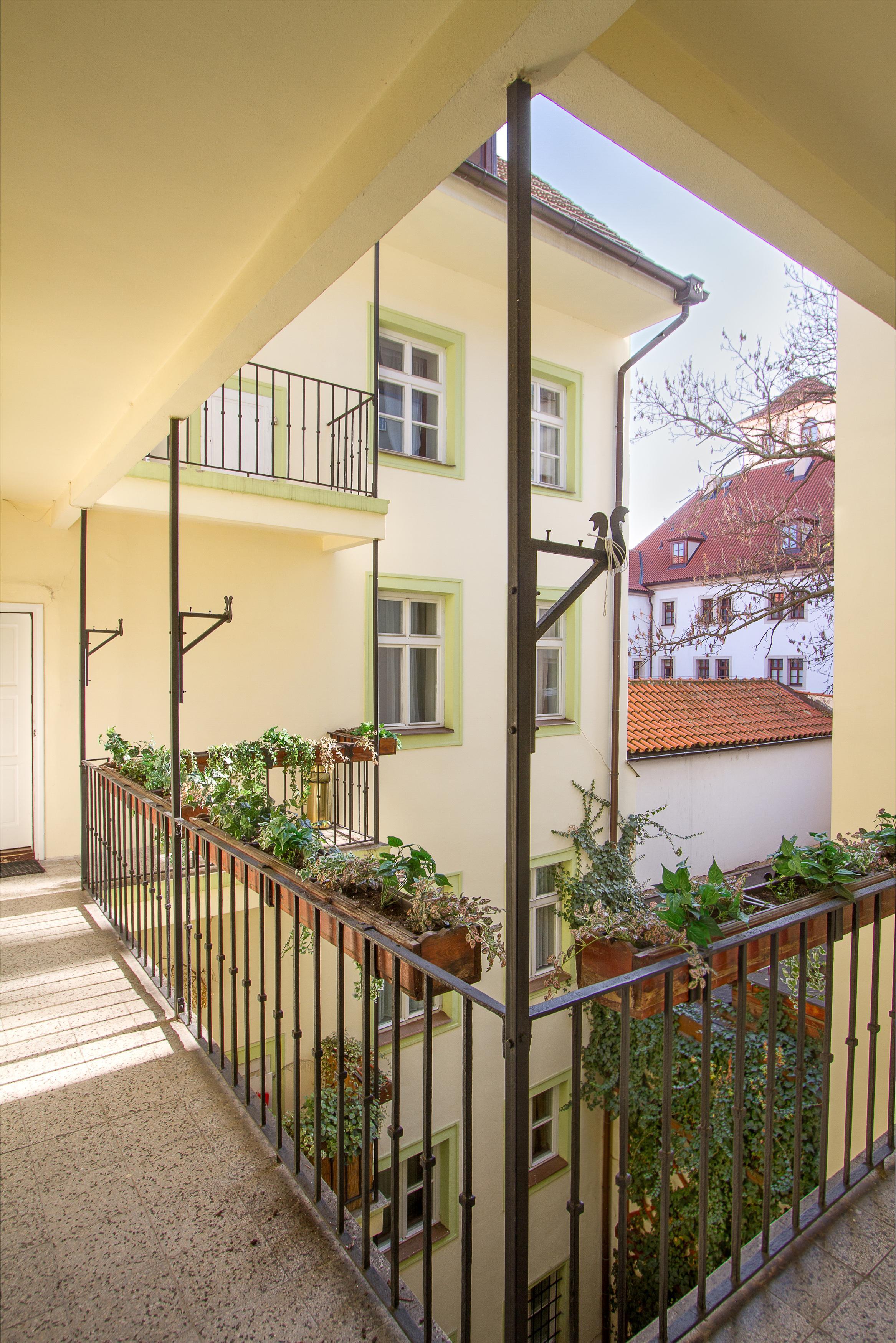 Hotel Waldstein Πράγα Εξωτερικό φωτογραφία