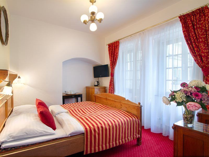 Hotel Waldstein Πράγα Εξωτερικό φωτογραφία