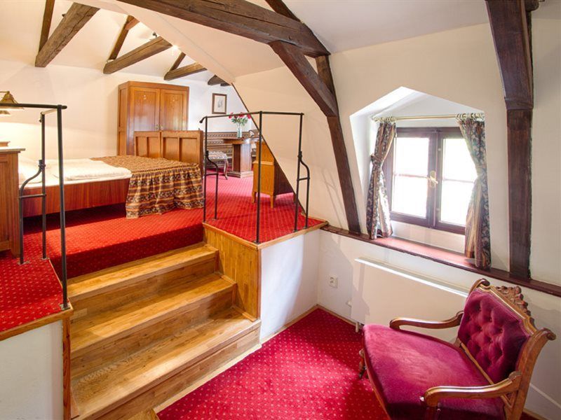 Hotel Waldstein Πράγα Εξωτερικό φωτογραφία