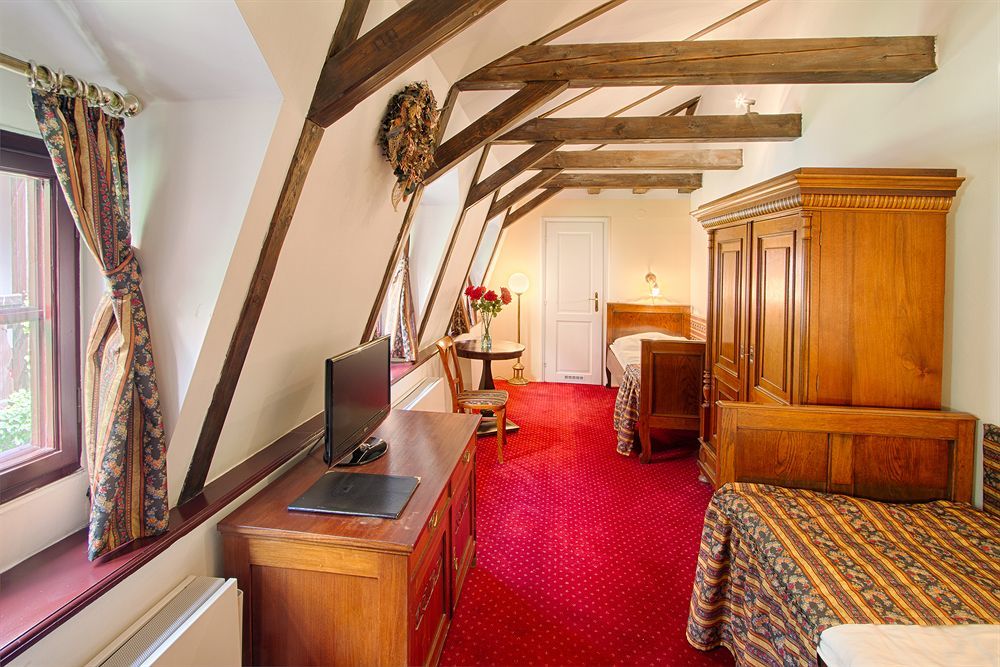 Hotel Waldstein Πράγα Εξωτερικό φωτογραφία